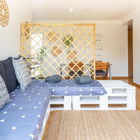One Bedroom With Stunning River Views And Private Rooftop! * Lisboa