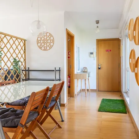 1-bedroom With Stunning River Views And Private Rooftop By Lisbeyond リスボン