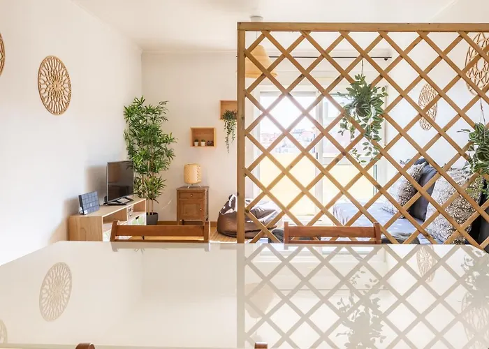 Lägenhet 1-bedroom With Stunning River Views And Private Rooftop By Lisbeyond *