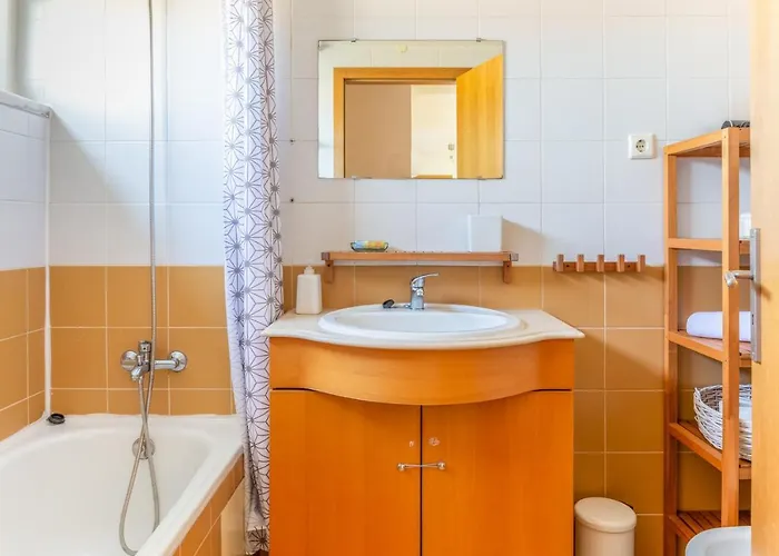 1-bedroom With Stunning River Views And Private Rooftop By Lisbeyond * Lisboa